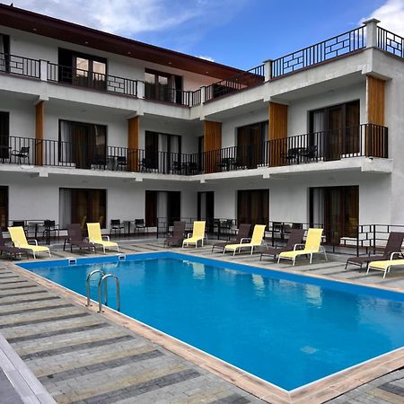 Anne'S Hotel In Местія Екстер'єр фото