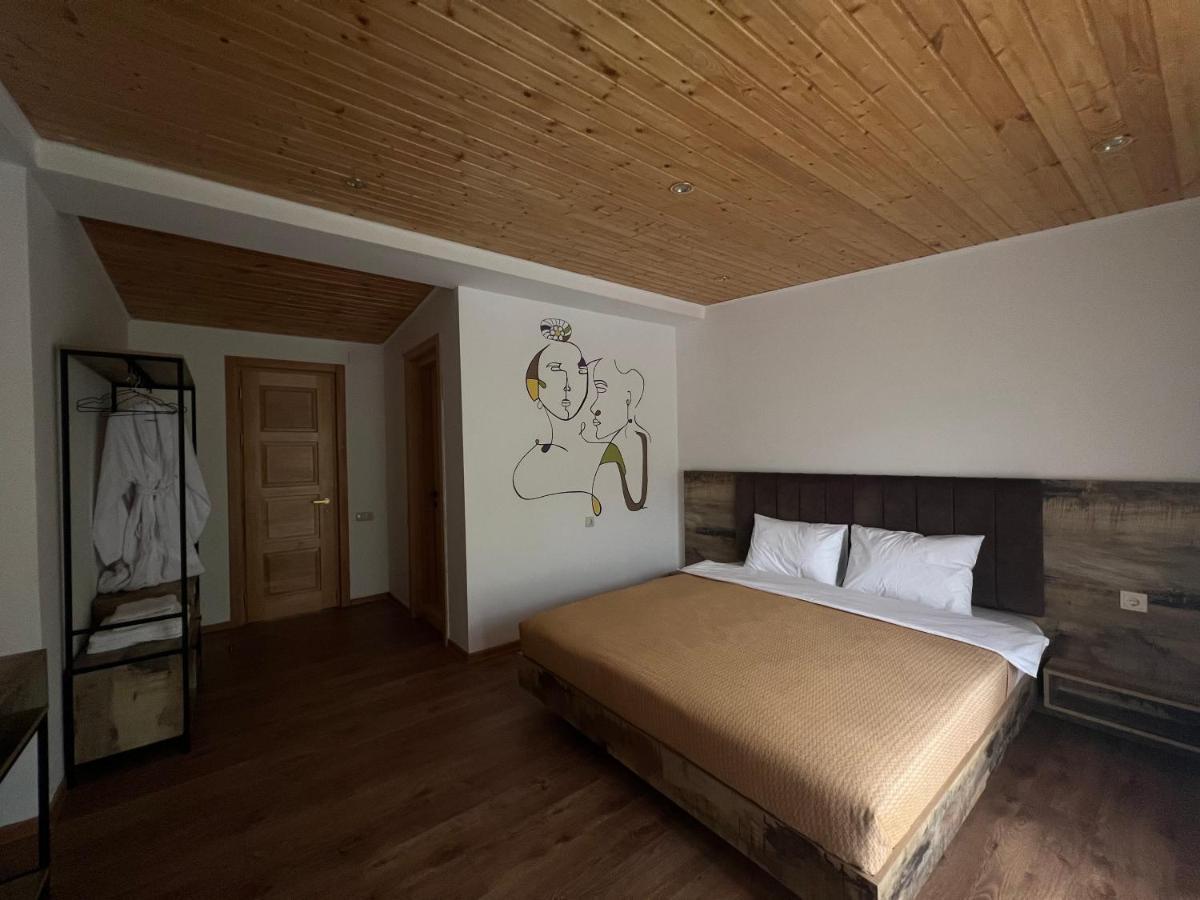 Anne'S Hotel In Местія Екстер'єр фото