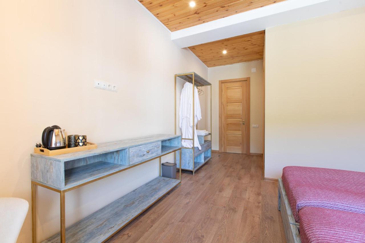 Anne'S Hotel In Местія Екстер'єр фото
